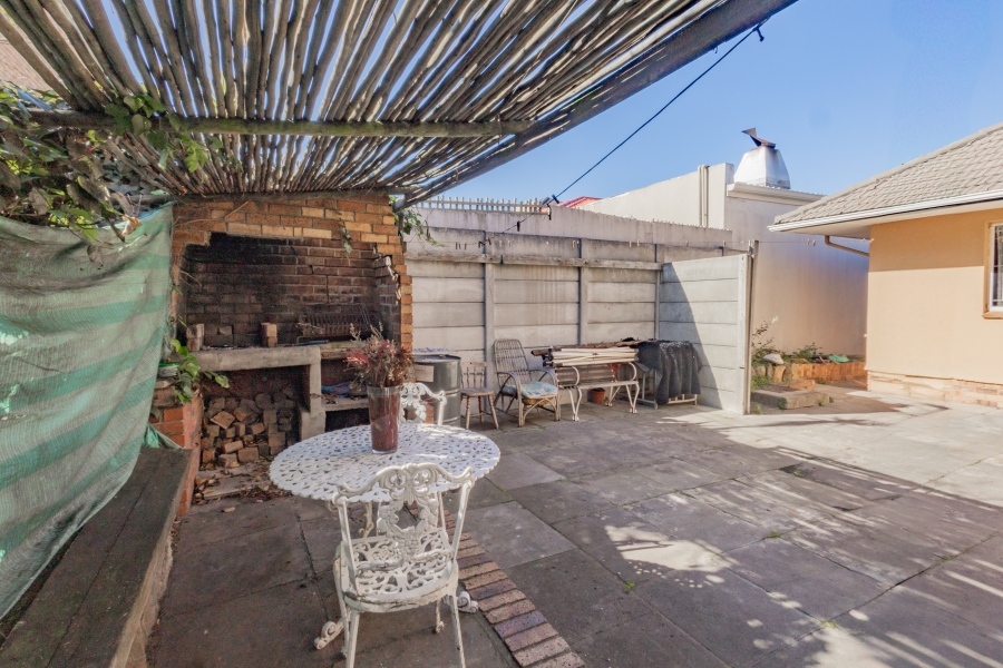 4 Bedroom Property for Sale in Avondale Western Cape